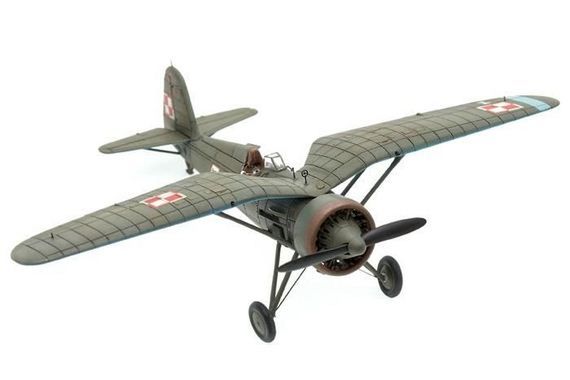 Model myśliwca PZL (tzw. płat Puławskiego)
