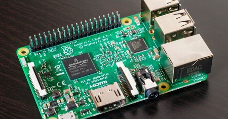 Raspberry Pi 3 Model B – test 64-bitowej Maliny z Wi-Fi