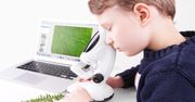 Dwa modele cyfrowych mikroskopów Infinoptix dla dzieci i młodzieży
