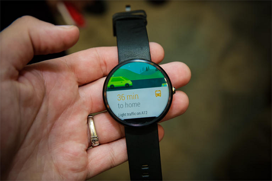 MOTO 360 - inteligentny zegarek Motoroli