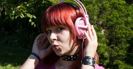 SteelSeries Siberia V2 PINK — różowe okulary nie są już potrzebne