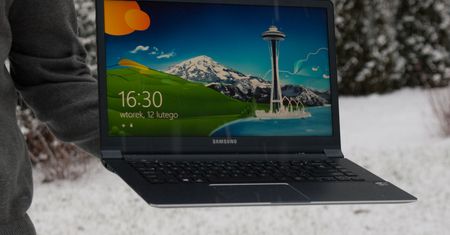 Piętnastocalowy Samsung 9 — mobilny i stylowy lotniskowiec
