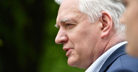 Gowin odpowiada Kaczyńskiemu:mafiosi z Kolumbii mieli 30 lat, żeby wejść do TVN i jakoś nie weszli.