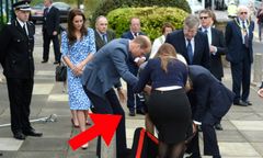 Weteran upadł na ziemię. Z pomocą przyszedł mu książę William