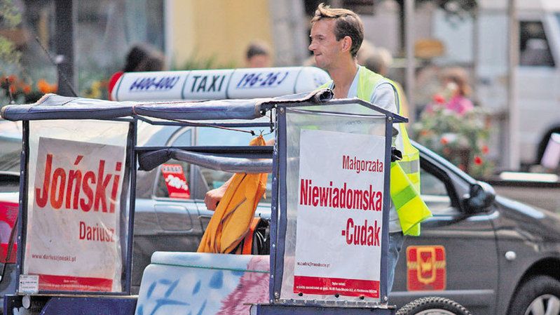 SLD opanowało riksze na Piotrkowskiej w Łodzi