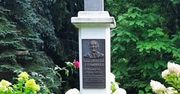 Ukradł posąg orła i sprzedał go na złomie. Skradzioną tablicę pamiątkową schował w tapczanie.