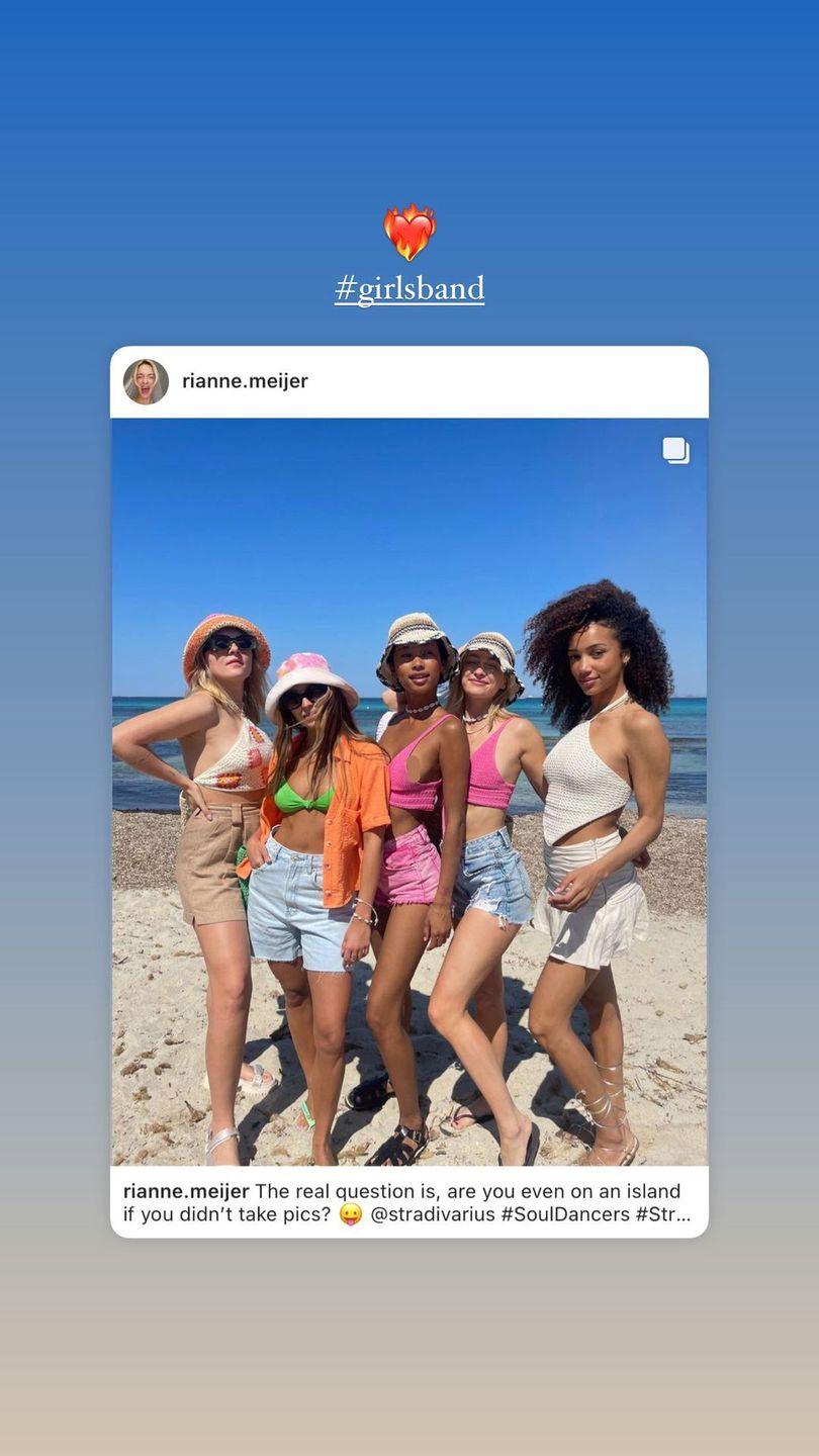 Julia Wieniawa na Balearach