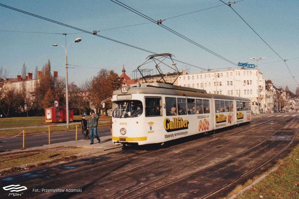 Jak “Helmuty” trafiły na trasę PST?