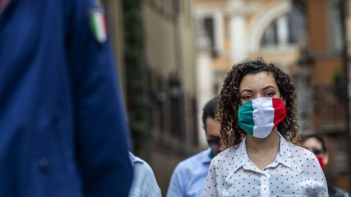 400 euro wynosi kara we Włoszech za brak maseczek