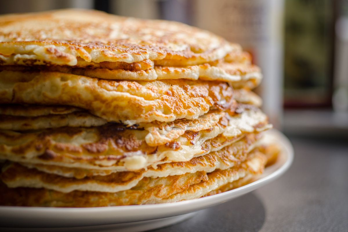 Sponge-cake pancakes: The ultimate fluffy breakfast delight