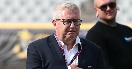 Czarnecki z zarzutem? Chcą uchylenia jego immunitetu