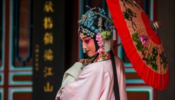 Jedyna kobieta z tytułem cesarza Chin. Historia Wu Zetian