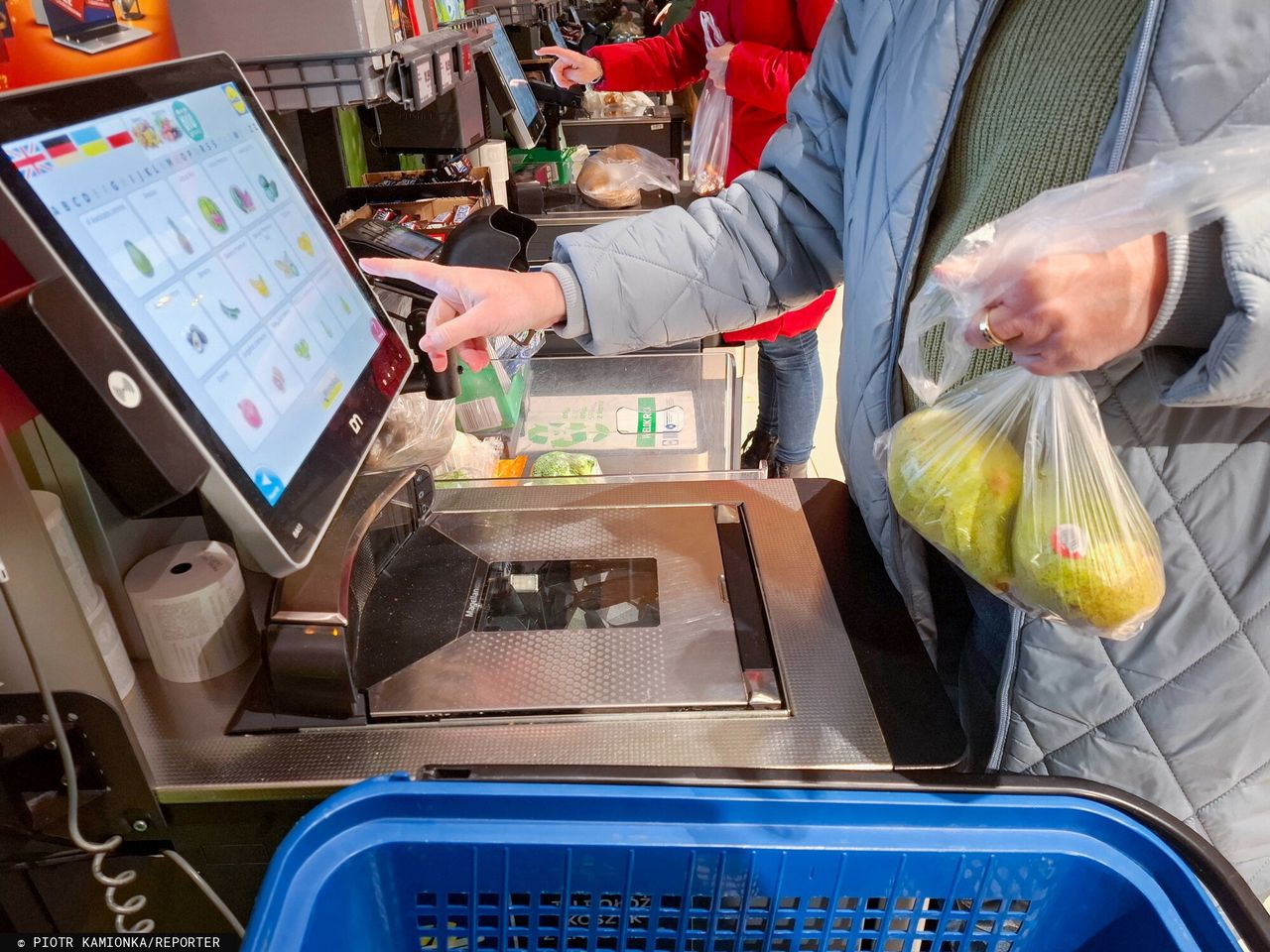 To wkurza klientów na zakupach. Nie chcą czekać, aż przyjdzie pomoc