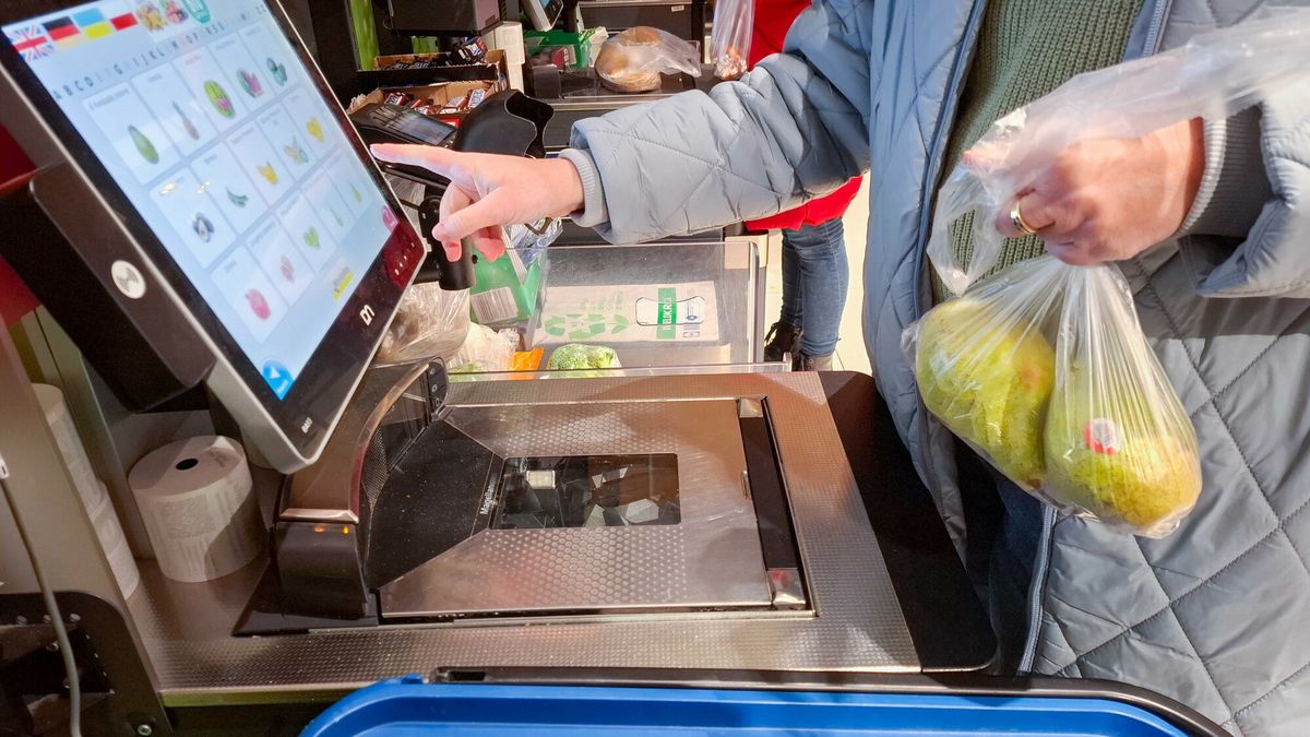 Oto co wkurza klientów kas samoobsługowych