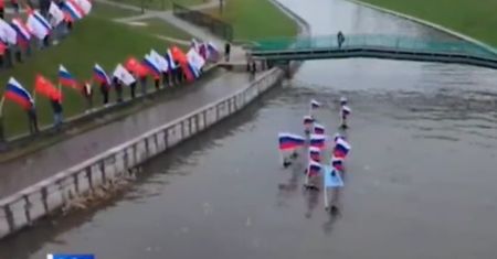 Propaganda wojenna trwa w najlepsze. Kuriozalne sceny w Rosji