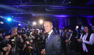 Donald Tusk wrócił. "PiS okrada młodych z marzeń"