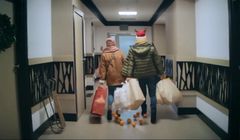 Szał zakupów i niezapłacony rachunek w kampanii aplikacji MAM