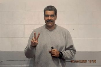 Nicolas Maduro w więzieniu. Są zdjęcia. Zwróć uwagę na jeden szczegół