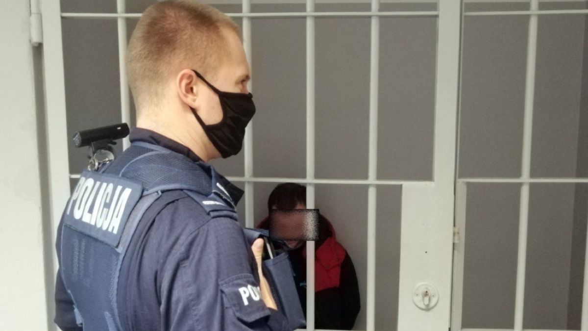 Policjanci skontrolowali 14-latkę i 36-latka. Okazało się, że podejrzenia funkcjonariuszy były uzasadnione 
