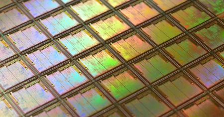 14, 10, 7 nm i litograficzny bałagan. Ktoś w końcu to zauważył i chce sprzątać