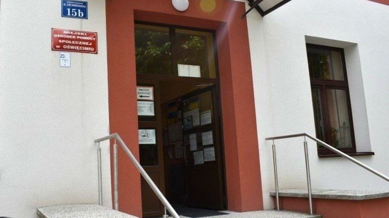 Obecna siedziba MOPS w Oświęcimiu mieści się przy ulicy Sobieskiego 15.