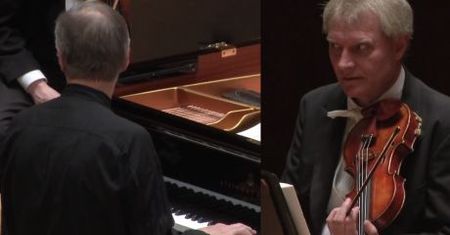 Przerwał koncert, bo... zadzwoniła komórka!