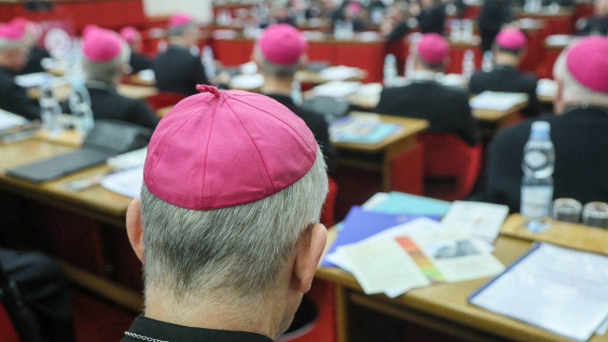 400. Zebranie Plenarne KEP
Fot. Wojciech Olkusnik/East News, 12.03.2025.  400. Zebranie Plenarne Konferencji Episkopatu Polski w Warszawie.
Wojciech Olkusnik