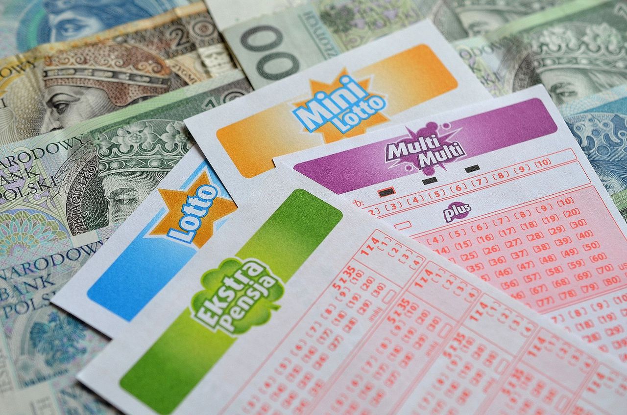 Wyniki Lotto 28.10.2024 – losowania Multi Multi, Ekstra Pensja, Kaskada ...