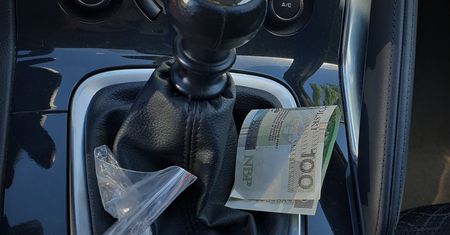 Wrocław. Sprzedawał narkotyki na oczach policjantów. 22-latek wpadł na gorącym uczynku