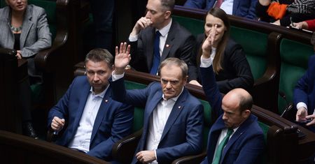 Koniec "Lex Tusk". Oburzenie w PiS