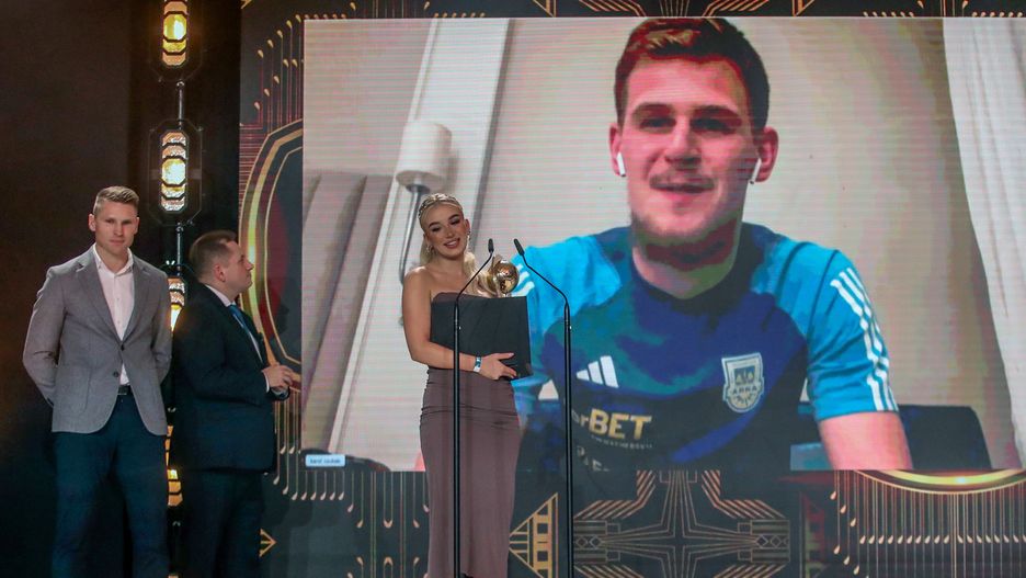 KAROLINA BRADTKE - DZIEWCZYNA KAROLA CZUBAKA