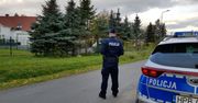 Warszawa. "Prowadził ze sobą zaciekły monolog". Policjanci zatrzymali dziwnego kierowcę