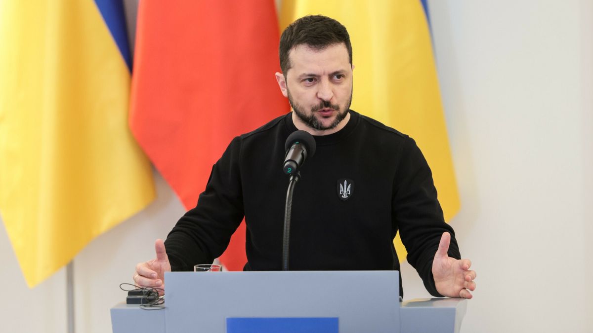 Prezydent Ukrainy Wo?odymyr Ze?enski z wizyt? w Polsce
05.04.2023 Warszawa Wizyta prezydenta Ukrainy Wolodymyra Zelenskiego w Polsce 
Fot. Tomasz Jastrzebowski/REPORTER
n/z: Wolodymyr Zelenski
Tomasz Jastrzebowski/REPORTER