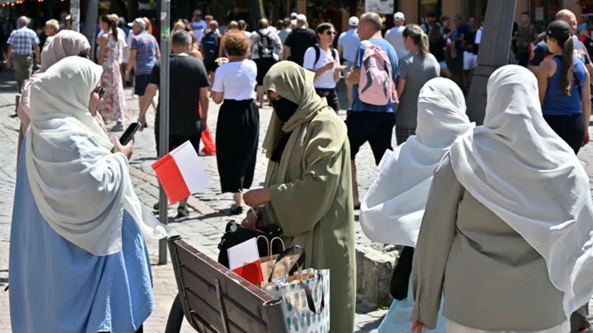 Arabscy turyści kochają Zakopane. Pod Tatrami można spotkać tłumy!