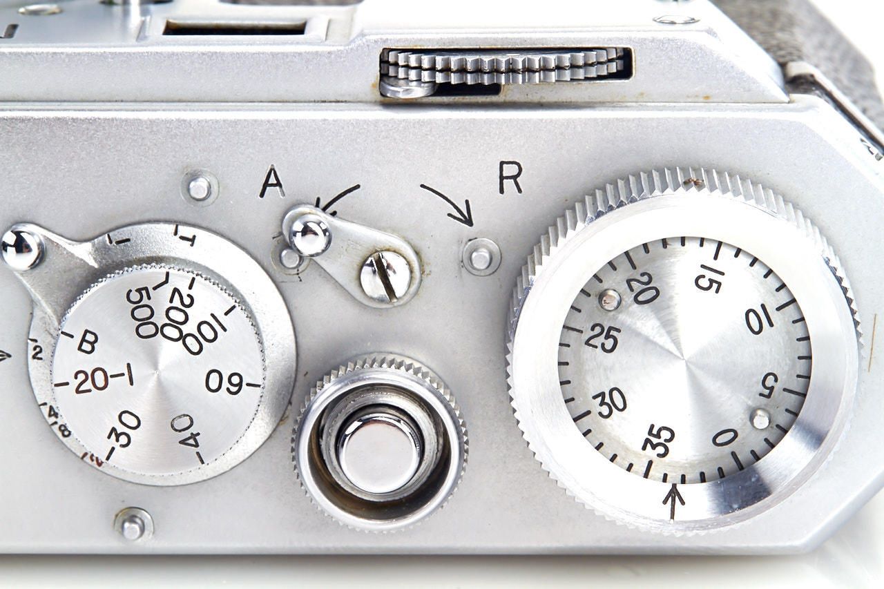 Najstarszy produkcyjny Nikon na aukcji 3
