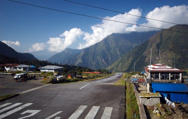 Lukla - najbardziej niebezpieczne lotnisko świata