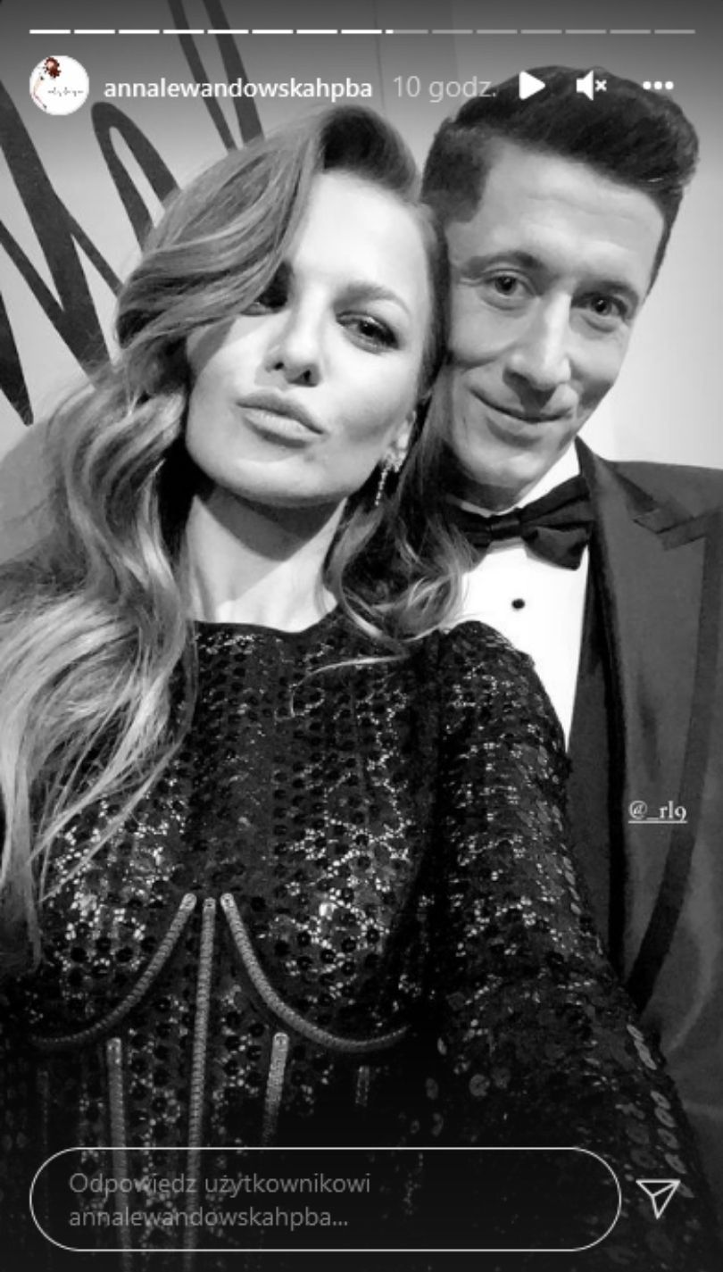 Anna Lewandowska wspiera Roberta z teściową i szwagierką