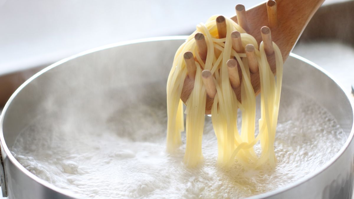 Jeden prosty błąd podczas gotowania makaronu sprawi, że danie nie będzie zbyt smaczne