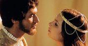 Jak dobrze znasz kultowe polskie filmy i seriale? Sprawdź się w krzyżówce