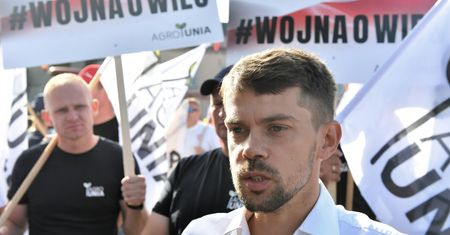 Skąd zepsute jedzenie w supermarketach? Szokujący film Agrounii