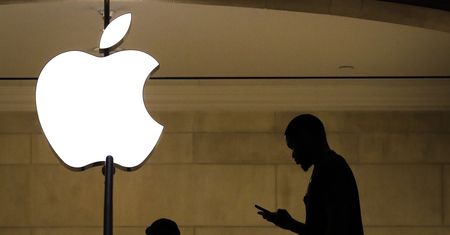 iPhone 13. Kiedy początek sprzedaży? Jaka cena?