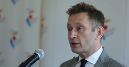 Warszawa. Paweł Rabiej nie dostanie odprawy