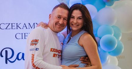 Nowa partnerka Rafała Sonika URODZIŁA. Kierowca rajdowy pokazał zdjęcie synka i wspomniał o swojej byłej