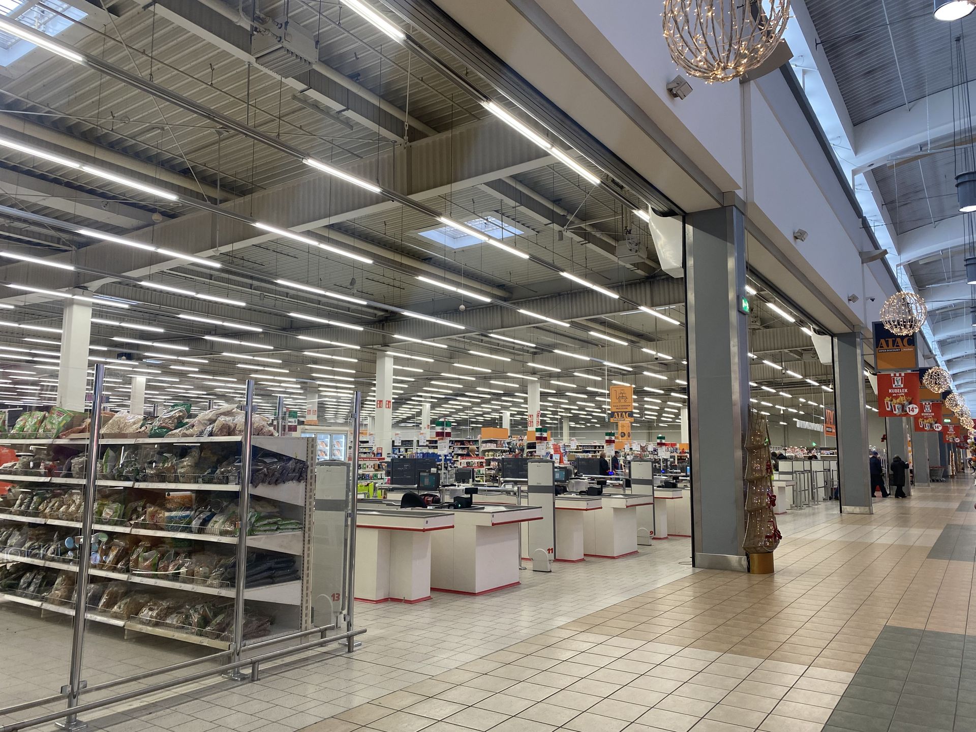 Auchan testuje nową sieć sklepów