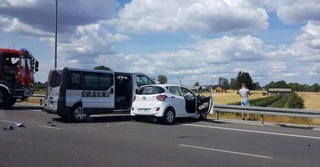 Utrudnienia na drodze 747 w Maryninie. Ruch wahadłowy po zderzeniu trzech pojazdów
