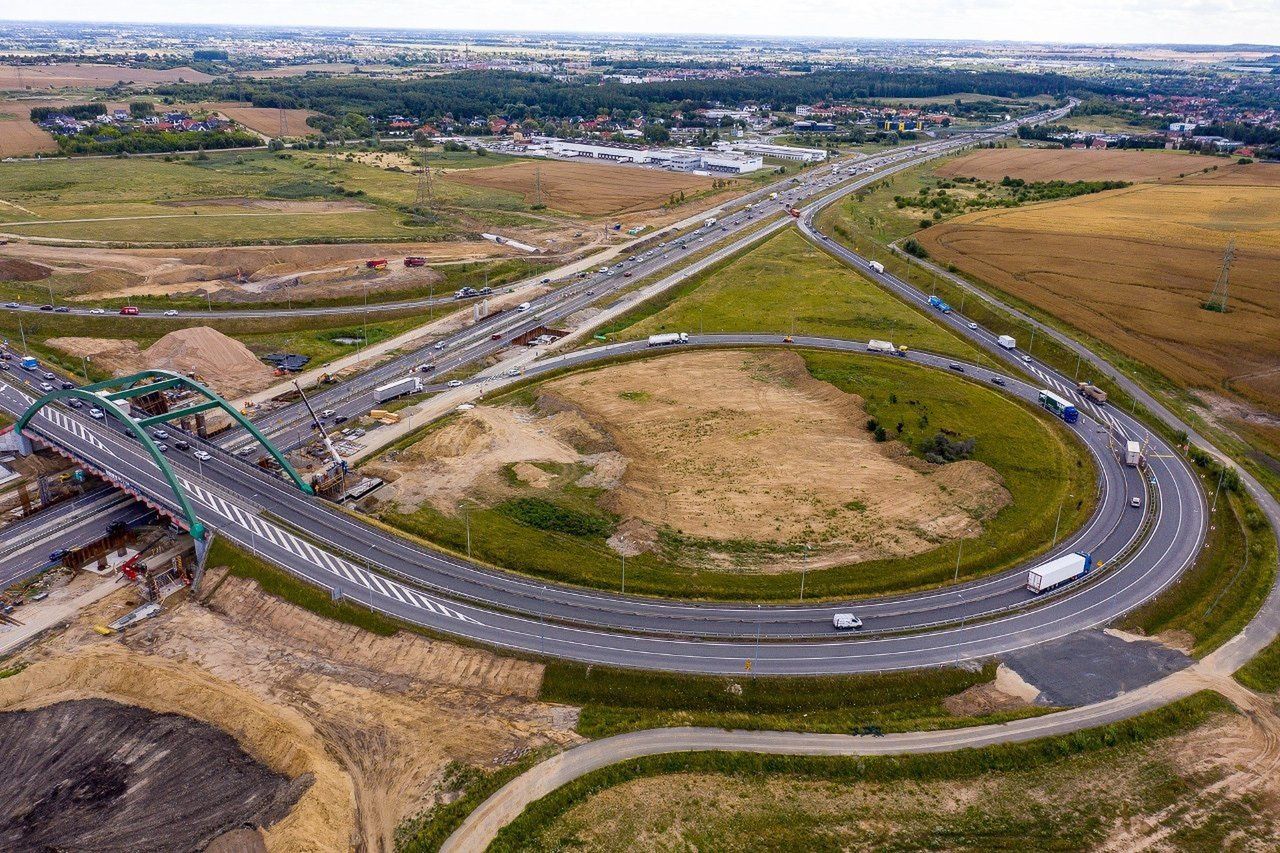 Tak zmieniał się węzeł drogowy Gdańsk-Południe. Stan jesienią 2023 r. 