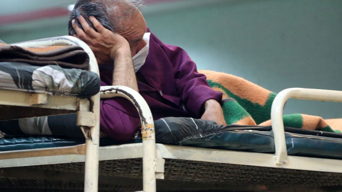 Pojawiają się doniesienia o drugiej fali zachorowań w Chinach. Koronawirsu ma wymykać się władzom spod kontroli.