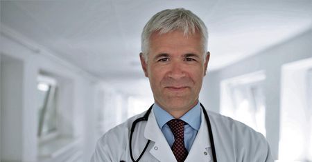 Niewydolność serca to problem miliona Polaków. Wywiad z dr hab. med. Andrzejem Gackowskim