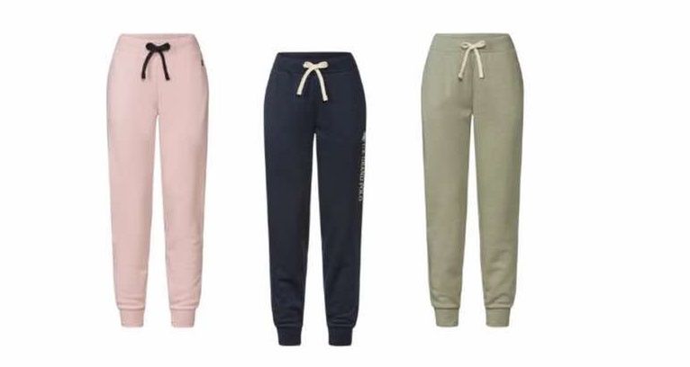 Sieć sklepów poinformowała o wycofaniu spodni z oferty