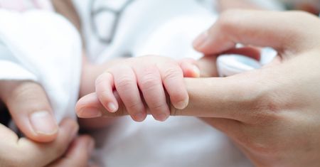 Dziewczynka, która żyła 74 minuty, została najmłodszym dawcą organów